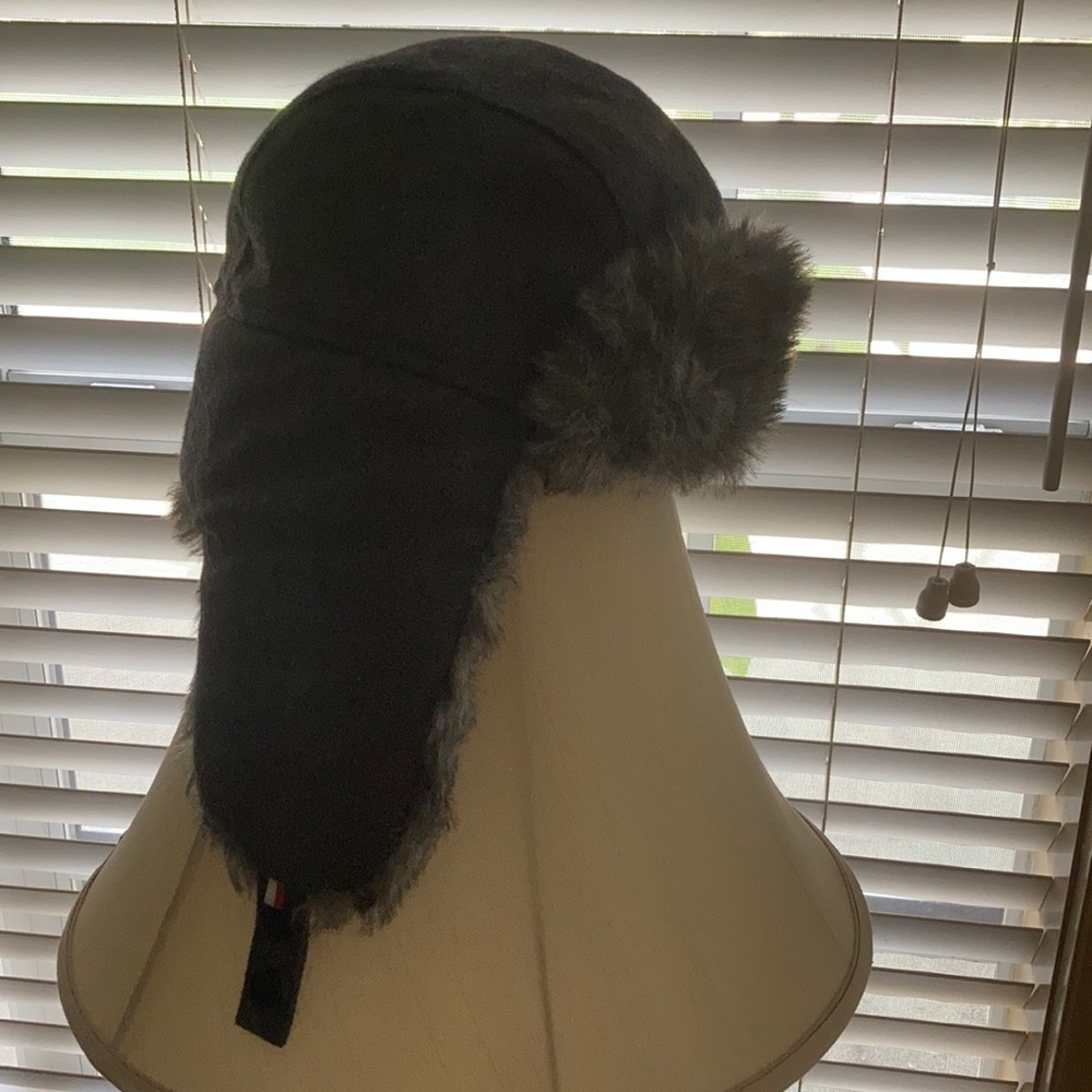 Super Warm Tommy Hilfiger Winter Hat